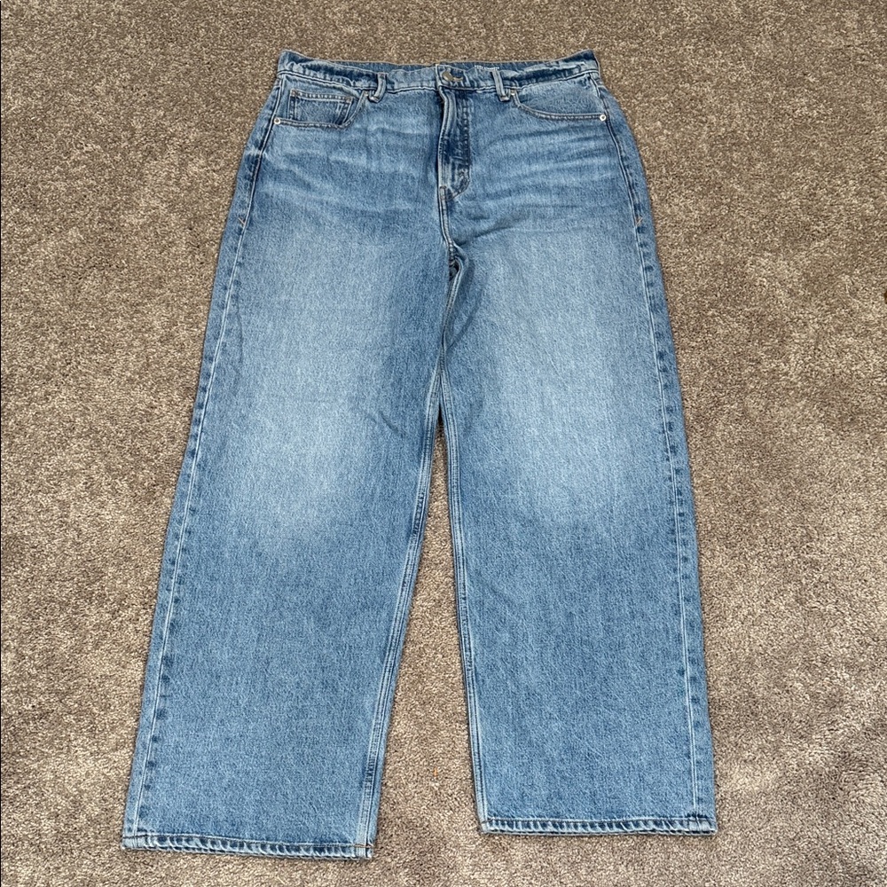 Good American Relaxed Wide-Leg Jeans in Light Blue Wash Good Standard